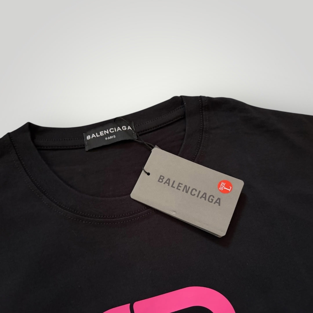 Balenciaga Black & Pink Logo Graphic T-Shirt - Large - Picture 3 of 4